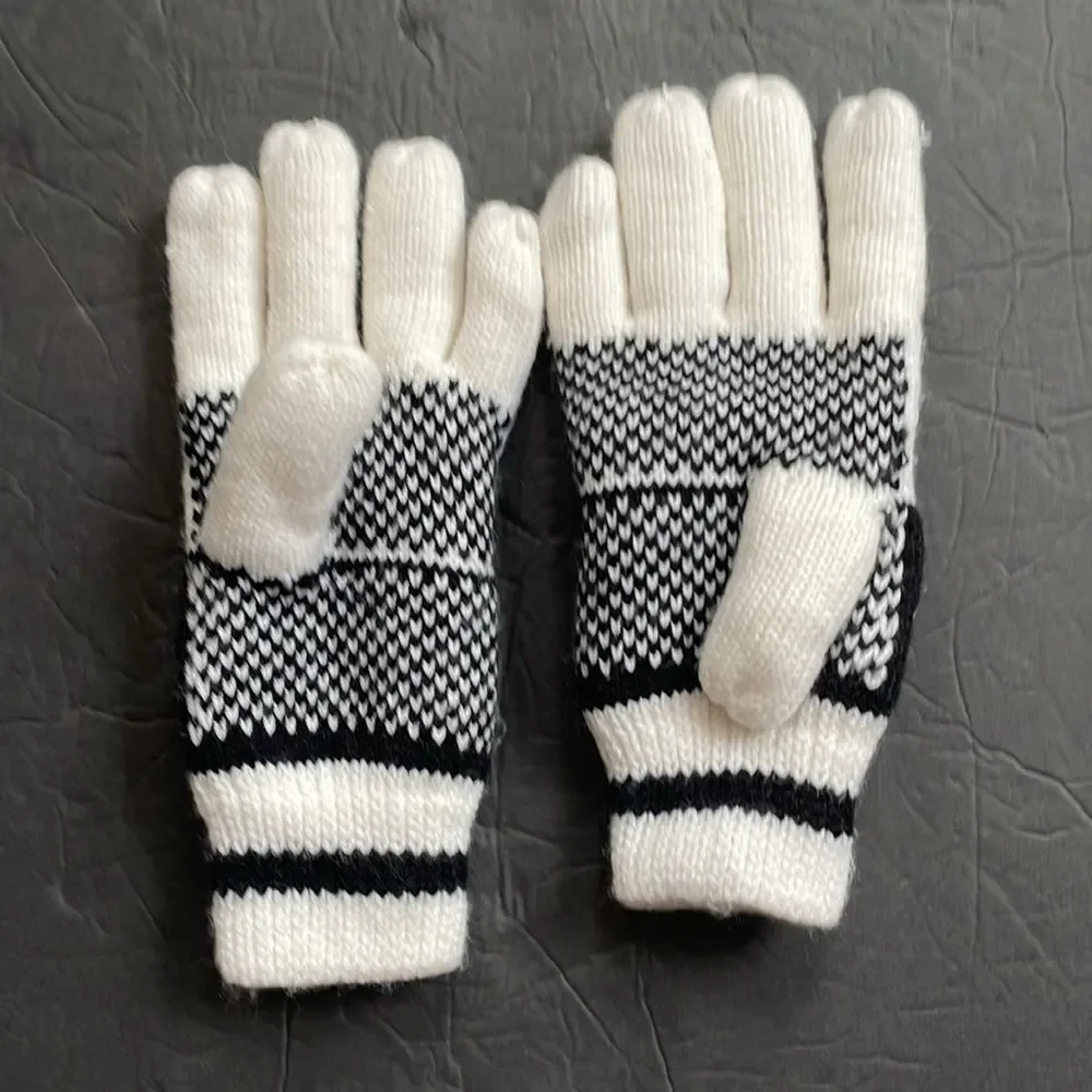 Sherpa Lining Winter Ski Gloves, Stretchable Snowflake White Black Unisex